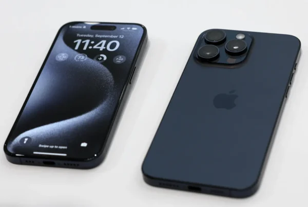 iPhone 15 Pro Max - Image 3